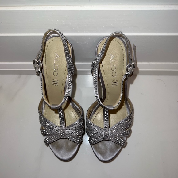 Silver platform heels from Aldo - Picture 4 of 6